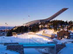 El trampolín de saltos Holmenkollen