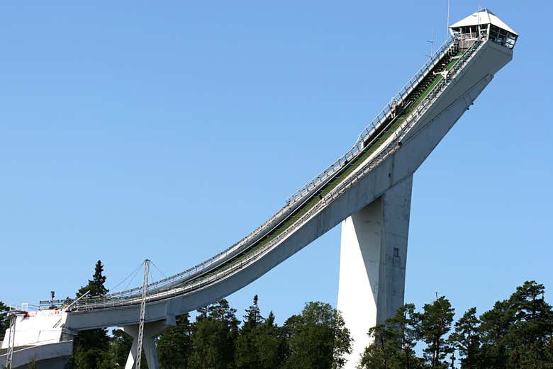 Holmenkollen, el trampolín para saltos de esquí en Oslo